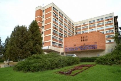 Medicii de la Spitalul Judeţean Tîrgu Mureş au reconstruit și adus la dimensiunea normală femurul unei paciente