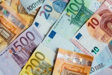 Comisia Europeană a autorizat plata primei cereri din cadrul PNRR, care aduce României 2,6 miliarde de euro, pentru revitalizarea economiei