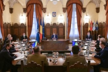 Preşedintele Klaus Iohannis a convocat pentru marţi şedinţa Consiliului Suprem de Apărare a Ţării. Pe agendă: implicațiile războiului din Ucraina și măsuri privind modernizarea Armatei României