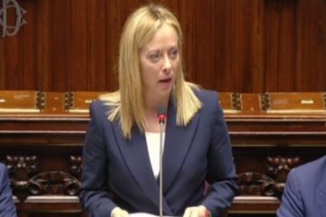 Giorgia Meloni promite că Italia va rămâne o ”parteneră de încredere” a NATO în Ucraina: A ceda la şantajul lui Putin cu energia nu ar rezolva problema, ci ar agrava-o, deschizând calea către alte pretenţii şi şantaje