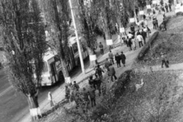 Plen comun pe 14 noiembrie pentru comemorarea Revoltei Anticomuniste de la Braşov din 1987, moment important în lupta poporului împotriva regimului