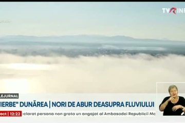 Imagini inedite pe Dunăre. Nori de abur deasupra fluviului