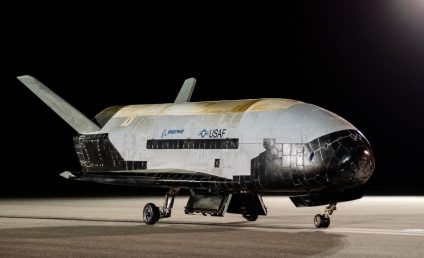 O dronă spaţială a armatei americane a revenit pe Terra după 908 zile de orbită