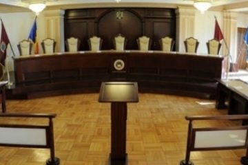 CCR, motivare pe Legea privind statutul judecătorilor şi procurorilor: Independenţa judecătorului nu exclude responsabilitatea acestuia în exercitarea funcţiei pe care o deţine