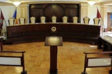 CCR, motivare pe Legea privind statutul judecătorilor şi procurorilor: Independenţa judecătorului nu exclude responsabilitatea acestuia în exercitarea funcţiei pe care o deţine