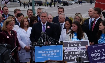 Republicanii au câştigat majoritatea în Camera Reprezentanţilor. Joe Biden a salutat rezultatul obţinut de Kevin McCarthy