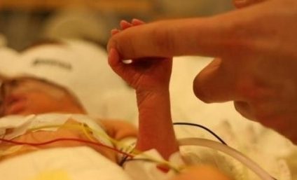 17 noiembrie, ziua mondială dedicată copiilor născuţi prematur. Anual, 15 milioane de copii se nasc prematur în lume