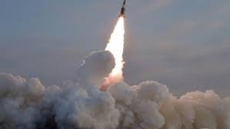 racheta-lansata-de-coreea-de-nord-avea-o-raza-de-actiune-suficienta-pentru-a-atinge-teritoriul-sua