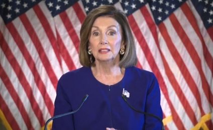 SUA: Nancy Pelosi va renunţa la preşedinţia Camerei Reprezentanţilor, dar va rămâne membră a acesteia