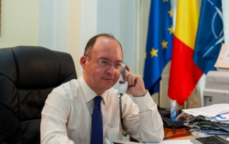 ministrul-bogdan-aurescu:-romania-este-pregatita-si-deschisa-sa-continue-dialogul-constructiv-cu-comisia-de-la-venetia
