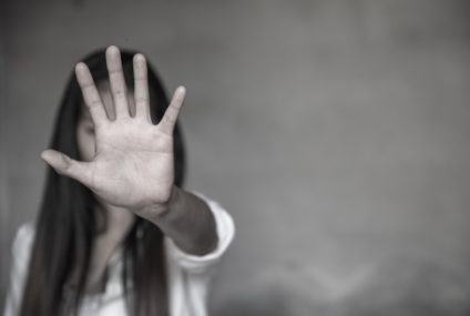 Proiect pentru prevenirea violenței asupra tinerelor. Adolescentele din mediul rural învață cum să se apere de abuzurile sexuale și de alte forme de violență