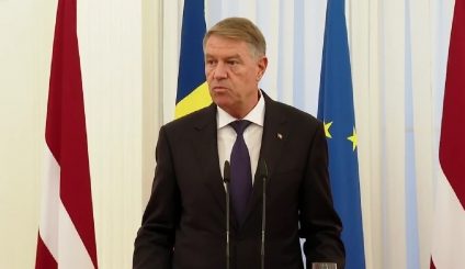 Klaus Iohannis, a doua zi a vizitei în Lituania. Președintele participă la un simpozion internaţional şi la un summit dedicat întăririi Flancului Estic