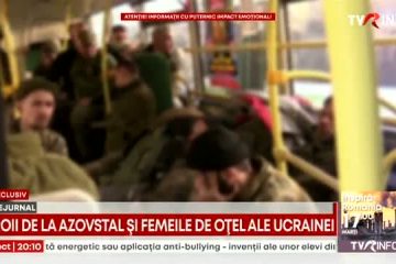 „Femeile de oțel” ale Ucrainei. Mame, soții, surori strâng informații despre militarii care au luptat la Azovstal și care sunt de negăsit. Din culisele negocierilor cu președintele Turciei pentru salvarea unor eroi