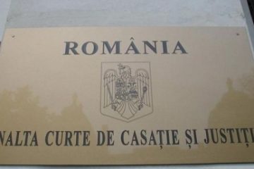 Femeia acuzată de propagandă teroristă va sta în arest la domiciliu și va purta o brăţară electronică de supraveghere