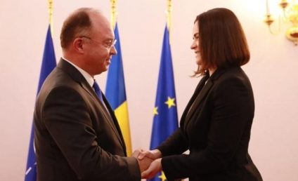 Ministrul de Externe, Bogdan Aurescu, s-a întâlnit cu lidera opoziţiei din Belarus, cu care a discutat situaţia regională de securitate şi conduita ilegală a regimului Lukaşenko