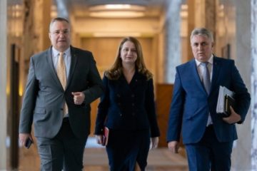 Modificări ale normelor privind concediul şi indemnizaţia lunară pentru creşterea copiilor