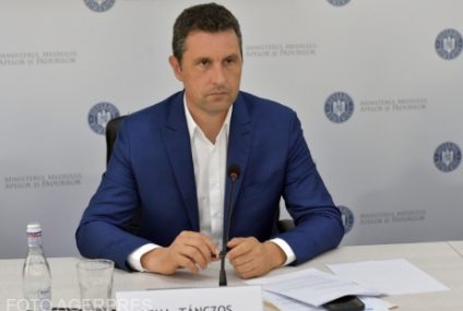 Ministrul Mediului – invitat la o dezbatere în plenul Camerei Deputaţilor pe tema lemnelor de foc pentru populaţie