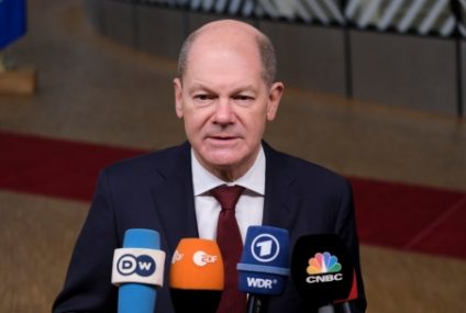 Olaf Scholz: Riscul ca Moscova să recurgă la arme nucleare în conflictul din Ucraina a scăzut