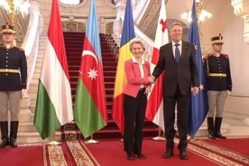 Ursula von der Leyen, la semnarea unui parteneriat pentru energie verde, alături de lideri ai României, Georgiei, Ungariei și Azerbaidjanului: Ambele maluri ale Mării Negre nu au fost niciodată mai aproape