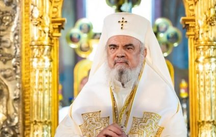 Patriarhul Daniel, în Pastorala de Crăciun: Lăcomia, iubirea obsesivă de avere, de putere şi plăcere, produc în suflet tulburare. Îndemn la rugăciune şi fapte bune. Să ne rugăm pentru pacea între popoare