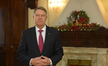 Klaus Iohannis: Spiritul acestor Sfinte Sărbători să ne lumineze sufletele. Doar uniţi suntem mai puternici