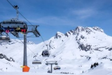Avalanșă în regiunea Vorarlberg din vestul Austriei, în ziua de Crăciun. Salvatorii caută două persoane dispărute