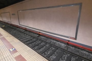 Accident la metrou, în Bucureşti. O persoană a murit după ce a căzut pe șine. Circulația a fost reluată pe ambele sensuri