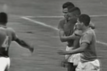 Kurt Hamrin, adversar al lui Pele în finala Cupei Mondiale din 1958: „Pentru mine, nu este nimeni mai mare decât el. Era un jucător unic, făcea ceva în plus de fiecare dată când se afla la minge”