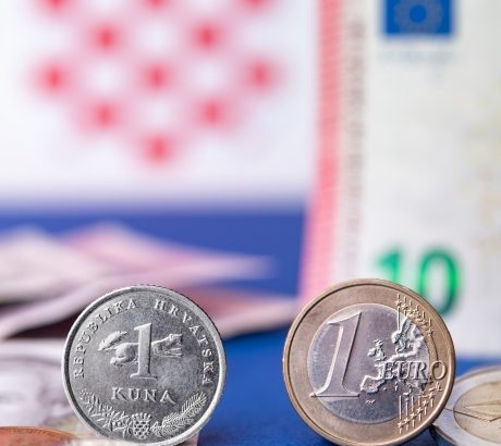croatia-adopta-euro-si-adera-la-spatiul-schengen
