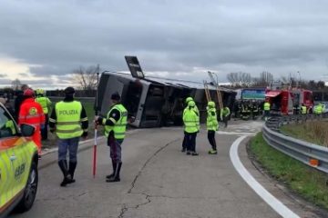 MAE: Şapte cetăţeni români au fost răniţi în accidentul din Padova și au ajuns la spital
