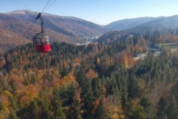 Primăria din Sinaia a cumpărat Telecabina. Staţiunea va avea skipass unic și va fi cel mai mare domeniu schiabil din România