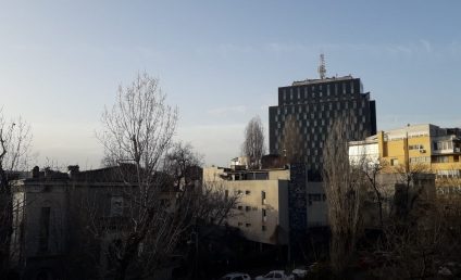 Vremea în Capitală rămâne mult mai caldă decât ar fi în mod normal, până sâmbătă noapte