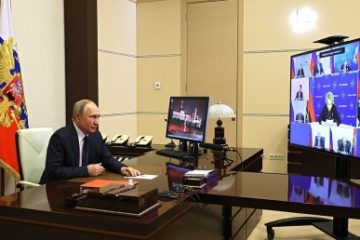 Putin a convocat Consiliul de Securitate la Moscova, în timp ce Occidentul dezbătea ajutorul destinat Ucrainei