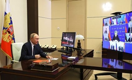 Putin a convocat Consiliul de Securitate la Moscova, în timp ce Occidentul dezbătea ajutorul destinat Ucrainei