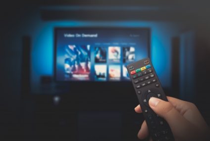 Sky recrutează vedete pentru războaiele de streaming cu Netflix și Prime Video