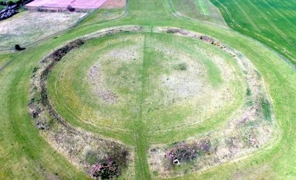 Monumentele preistorice numite „Stonehenge-ul nordului” vor fi scoase din registrul de patrimoniu în pericol al Angliei
