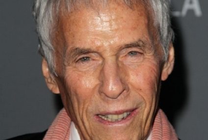 Faimosul compozitor american Burt Bacharach a decedat la vârsta de 94 de ani