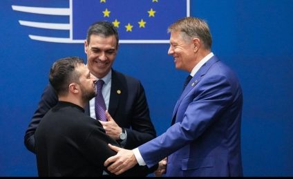 Bruxelles: Klaus Iohannis a susținut, la discuțiile cu Volodimir Zelenski, necesitatea de a menține presiunea asupra Rusiei, inclusiv prin adoptarea de sancțiuni suplimentare