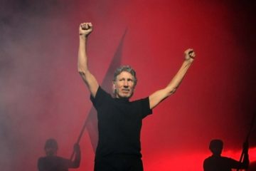 Un textier al formației Pink Floyd susține că Roger Waters este un „apologet al lui Putin” și îl acuză de antisemitism