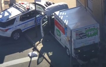 Șoferul unui camion care fugea de poliție a lovit opt persoane la New York. Cel puțin doi oameni sunt în stare foarte gravă