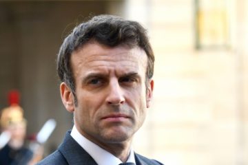 Emmanuel Macron afirmă că vrea înfrângerea Rusiei în Ucraina, nu zdrobirea ei. Președintele francez pledează pentru o revenire la negocieri