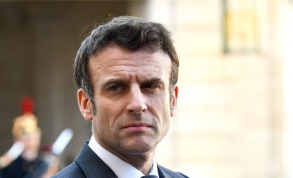Emmanuel Macron afirmă că vrea înfrângerea Rusiei în Ucraina, nu zdrobirea ei. Președintele francez pledează pentru o revenire la negocieri