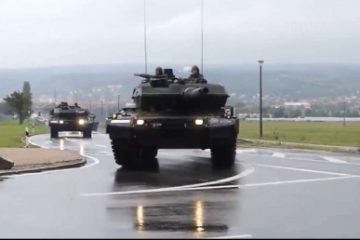 Militarii ucraineni au încheiat în Spania instrucţia pentru folosirea tancurilor Leopard