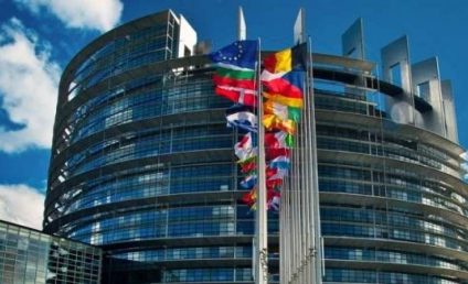 Statele UE măresc plafonul fondului destinat finanţării parţiale a ajutorului militar pentru Ucraina