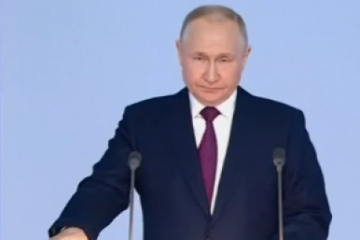 Vladimir Putin susţine că e criză alimentară în Occident, unde oamenilor li se „recomandă să consume napi în loc de salată şi roşii”
