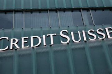 Credit Suisse împrumută 54 de miliarde de dolari de la Banca Centrală a Elveţiei. De la criza financiară din 2008, este prima mare bancă globală care obţine sprijin financiar masiv