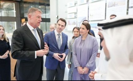 Preşedintele Iohannis, aflat în vizită oficială în Emiratele Arabe Unite, a mers la Masdar City – oraş axat pe asigurarea unui grad ridicat de sustenabilitate