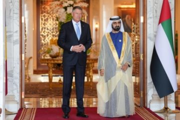 Președintele Klaus Iohannis s-a întâlnit cu premierul Emiratelor Arabe Unite, şeicul Mohammed bin Rashid Al Maktoum. Cooperare între cele două țări în domeniile dezvoltării durabile şi educaţiei pentru mediu