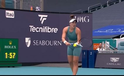 Bianca Andreescu a învins-o pe Emma Răducanu în primul tur la Miami (WTA)