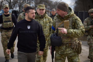 Zelenski a vizitat forţele de securitate ucrainene de la frontiera cu Rusia